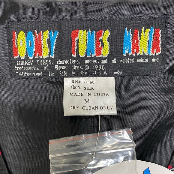 UNISEX LOONEY TUNES MANIA 100% SILK BUTTON UP VEST! - Picture 9 of 16